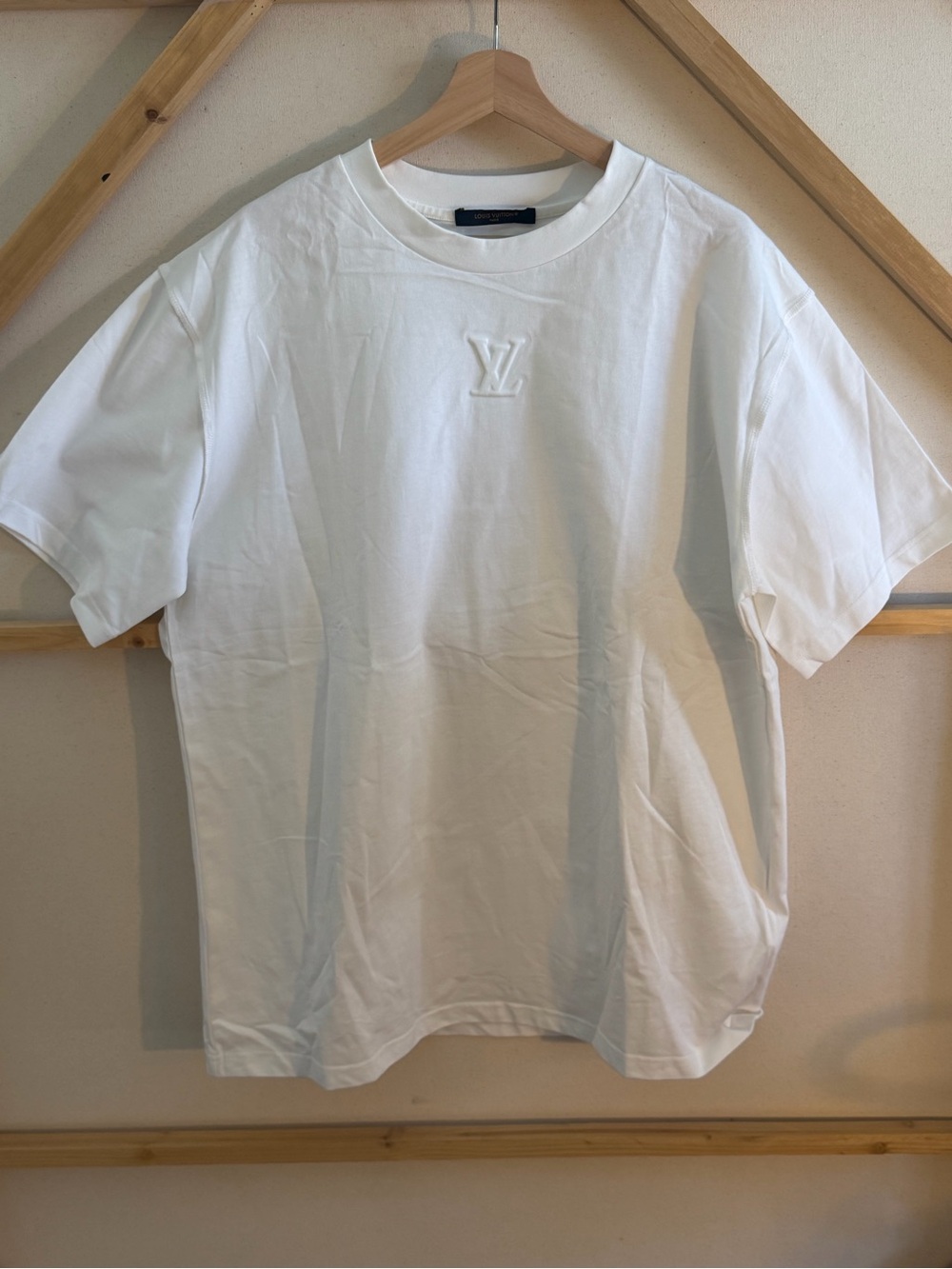 Louis Vuitton White Oversized Tonal Embroidered LV Tee - Picture 5 of 7